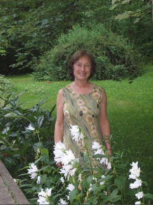 Rema, white bell flowers